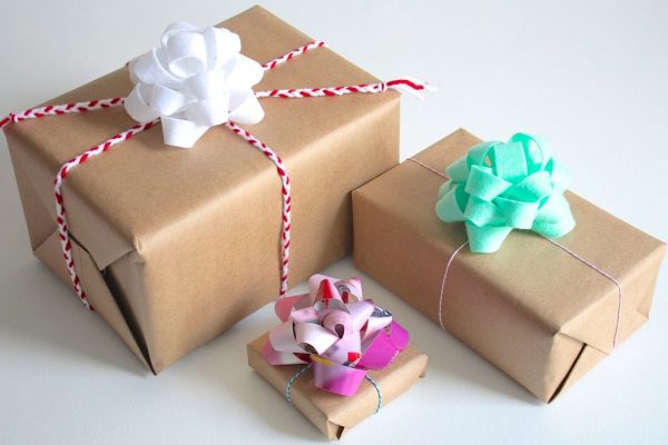 Hand Wrapped DIY Gifts With Bows