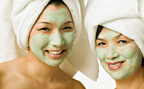 Asian Mother Daughter Spa
